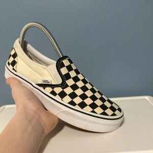 Size 7 - Woman’s Checkered Vans